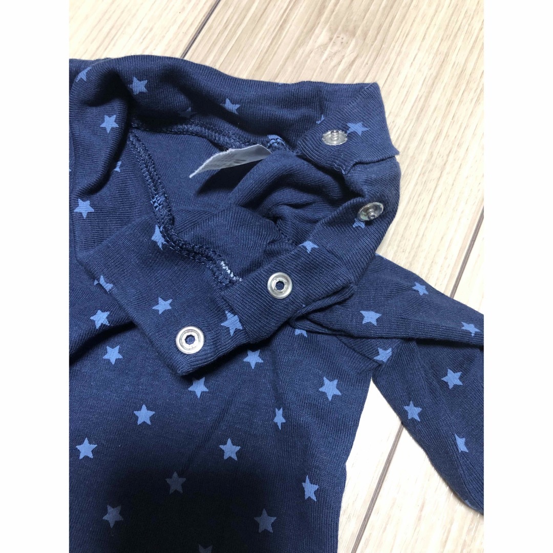 H&M(エイチアンドエム)のH&M  星柄ロンパース80 キッズ/ベビー/マタニティのベビー服(~85cm)(ロンパース)の商品写真