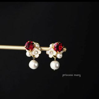 ルビー♡﻿揺れる6mmコットンパールflower bijouピアス(ピアス)