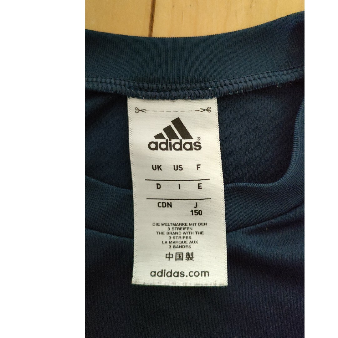 adidas(アディダス)の値下げ☆adidasアディダス Tシャツ150 キッズ/ベビー/マタニティのキッズ服男の子用(90cm~)(Tシャツ/カットソー)の商品写真