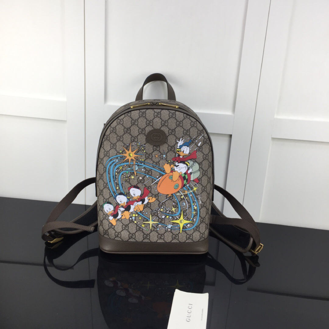 極美品 グッチ 552884 ディズニー ドナルドダッグ リュック レザー 茶 極美品 グッチ 552884 ディズニー ドナルドダッグ リュック