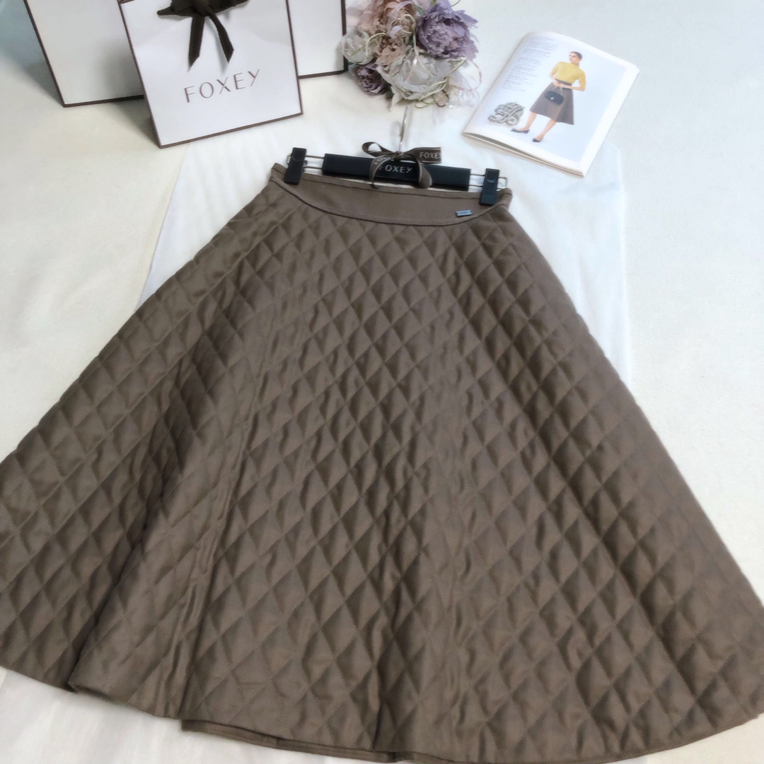 FOXEY(フォクシー)のフォクシー《Skirt Cross Lilly》エスプレッソ　38 レディースのスカート(ひざ丈スカート)の商品写真
