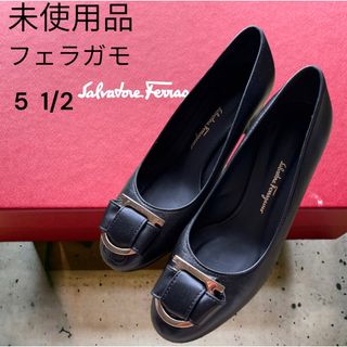 未  使  用！Salvatore Ferragamo フェラガモ パンプス