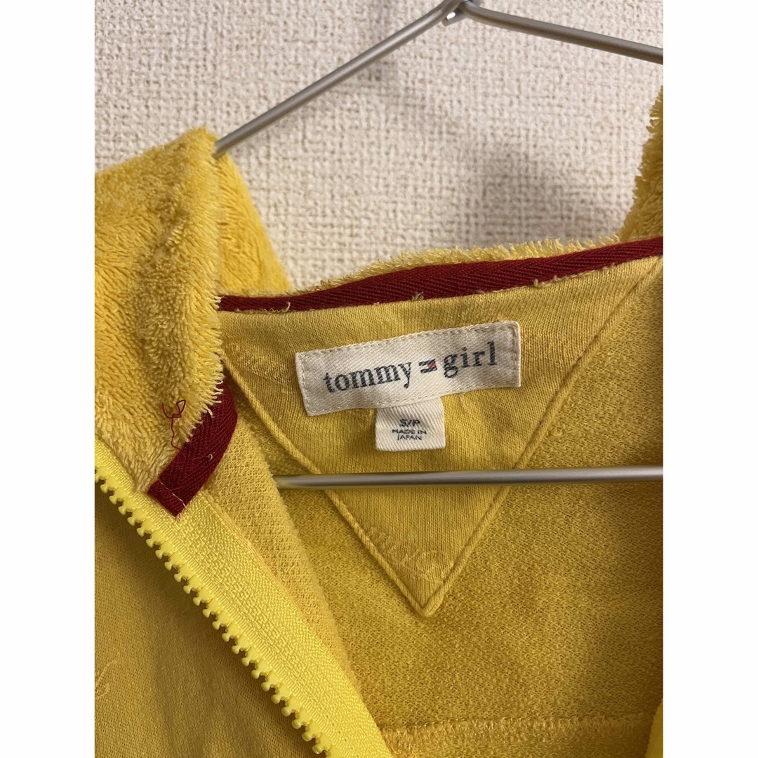 TOMMY HILFIGER(トミーヒルフィガー)の☆トミーフィルガーZIPパーカーイエローS☆ レディースのトップス(パーカー)の商品写真