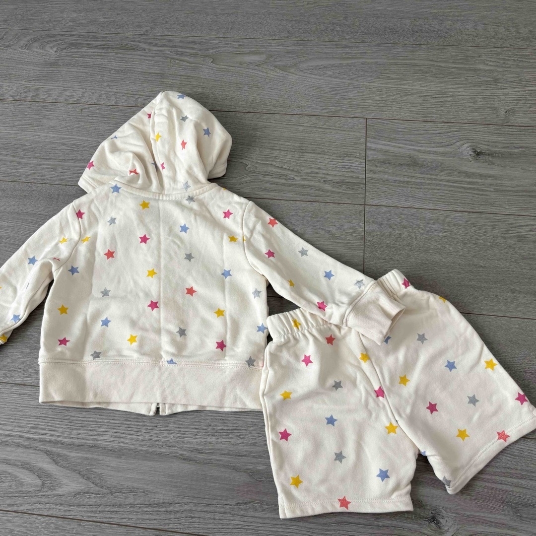 babyGAP(ベビーギャップ)のGAP パーカー 半ズボン キッズ/ベビー/マタニティのベビー服(~85cm)(パンツ)の商品写真