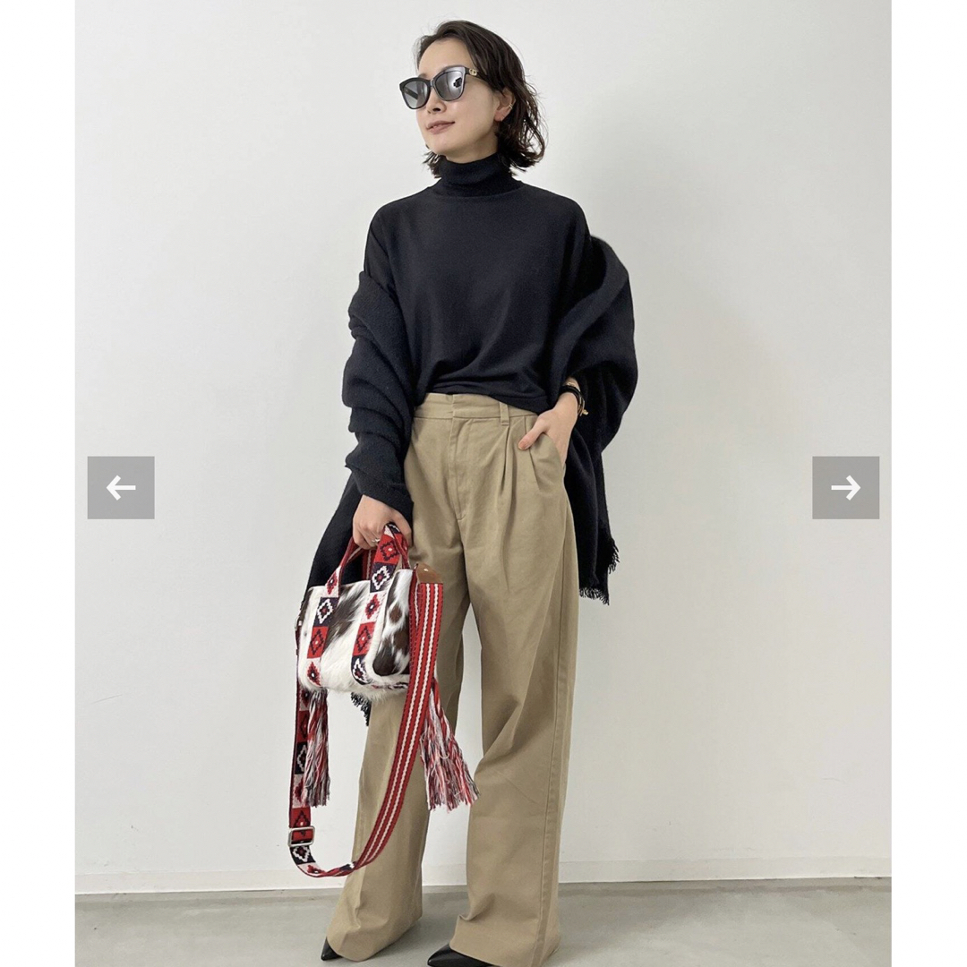 L'Appartement DEUXIEME CLASSE(アパルトモンドゥーズィエムクラス)の【Americana/アメリカーナ】Chino Tuck Wide Pants レディースのパンツ(カジュアルパンツ)の商品写真