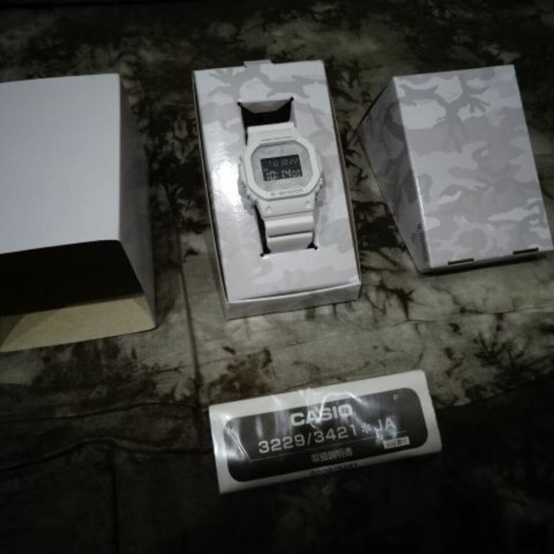 AKM(エイケイエム)の超レア限定別注品!!AKM×G-SHOCK・カモフラダイバー腕時計 メンズの時計(腕時計(デジタル))の商品写真
