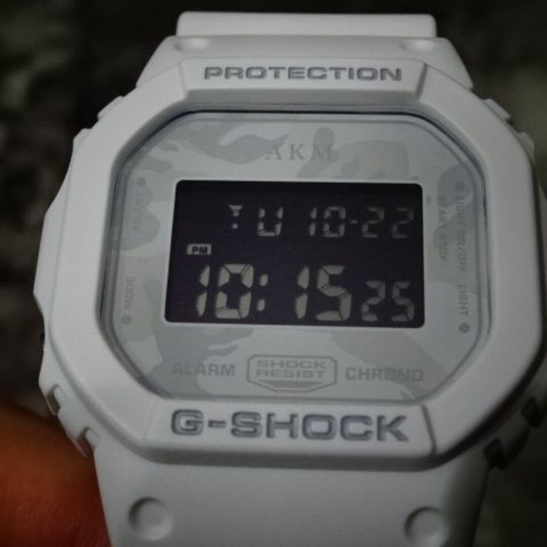 AKM(エイケイエム)の超レア限定別注品!!AKM×G-SHOCK・カモフラダイバー腕時計 メンズの時計(腕時計(デジタル))の商品写真