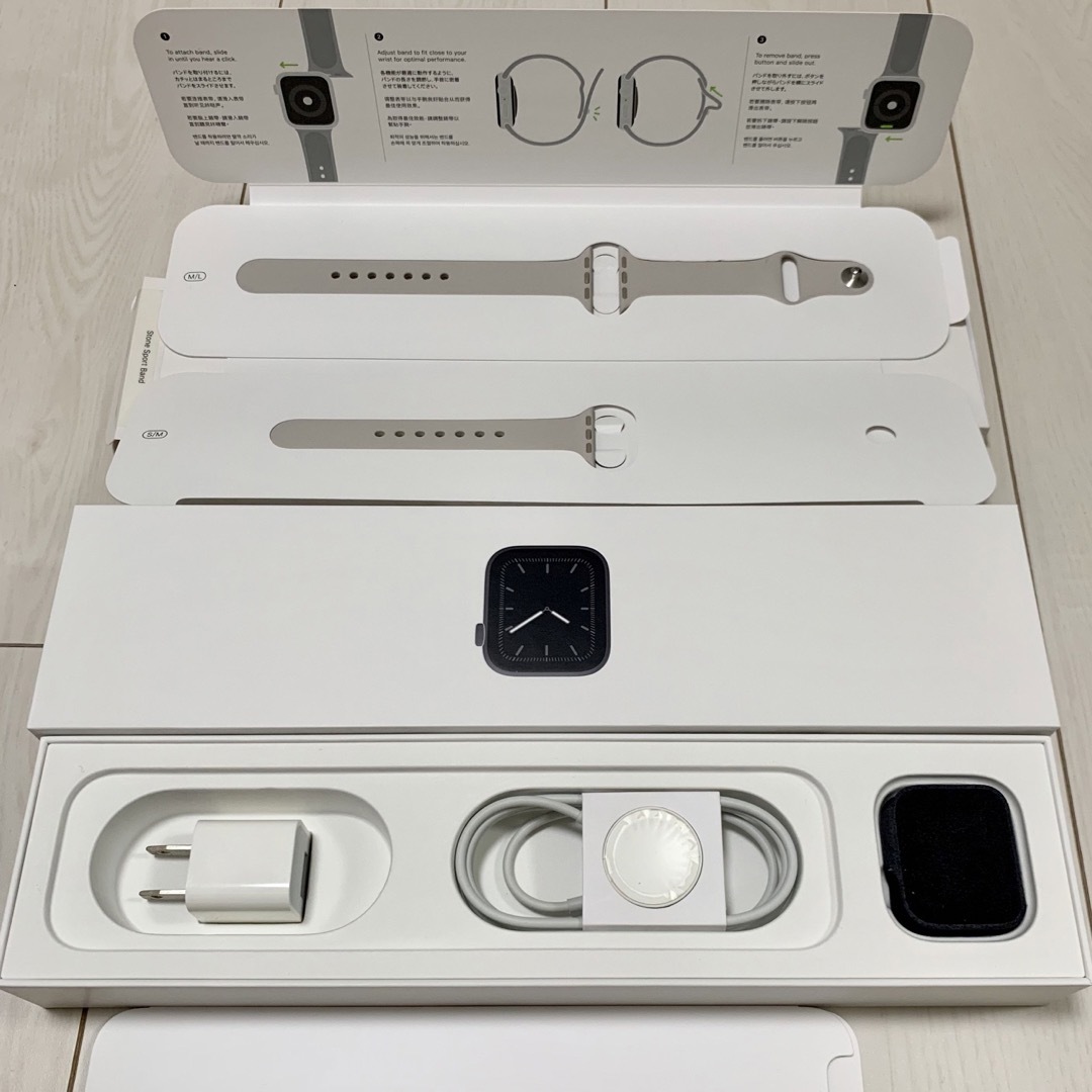 Apple Watch - Apple Watch Series 5 GPSモデル - 40mmの+