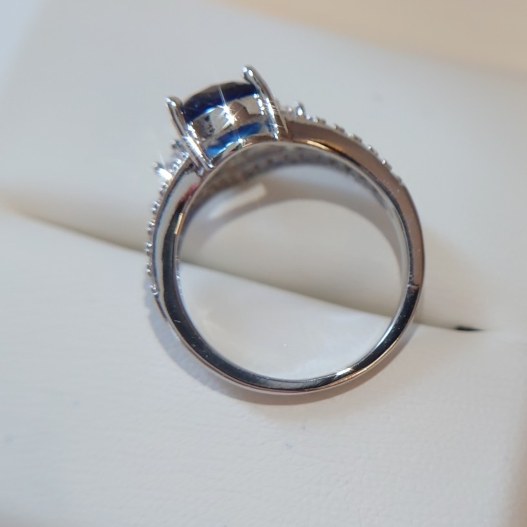 1766 高級 sona ダイヤモンド サファイア 人工石 ドロップ リング レディースのアクセサリー(リング(指輪))の商品写真