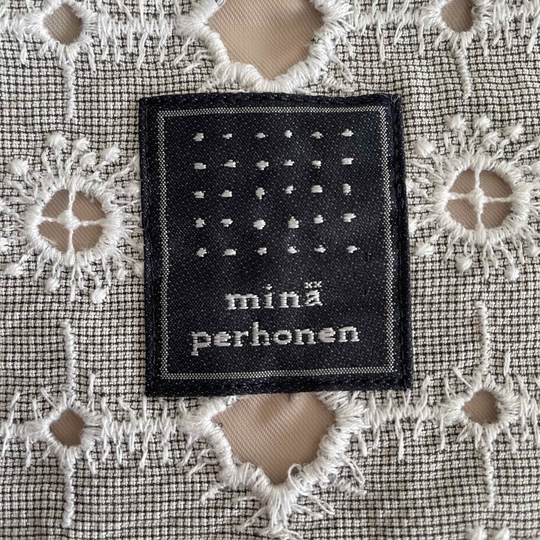 mina perhonen(ミナペルホネン)のミナペルホネン  ミニバッグ　アネモネ レディースのバッグ(ハンドバッグ)の商品写真