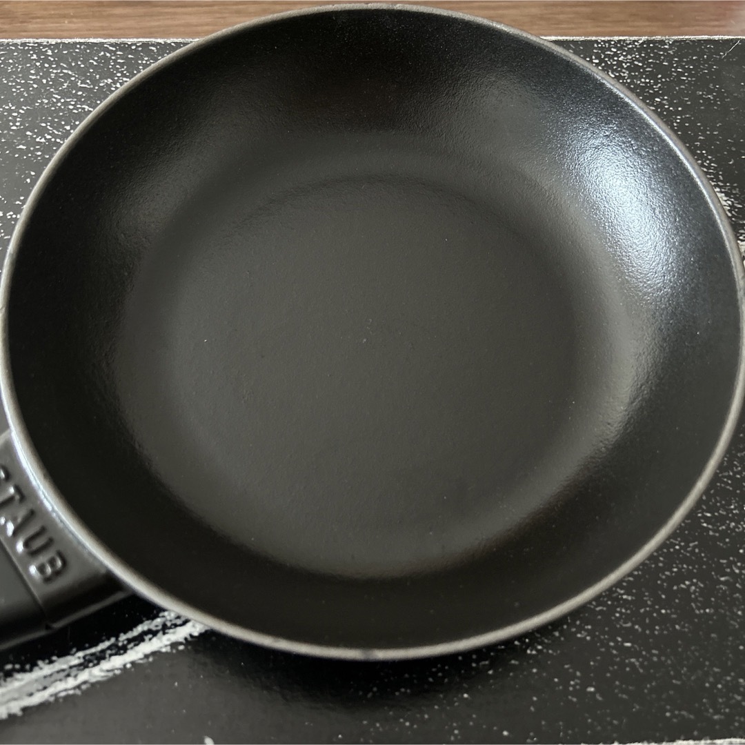 STAUB - ストウブ STAUB フライパン ウッドハンドル 20cmの通販 by po