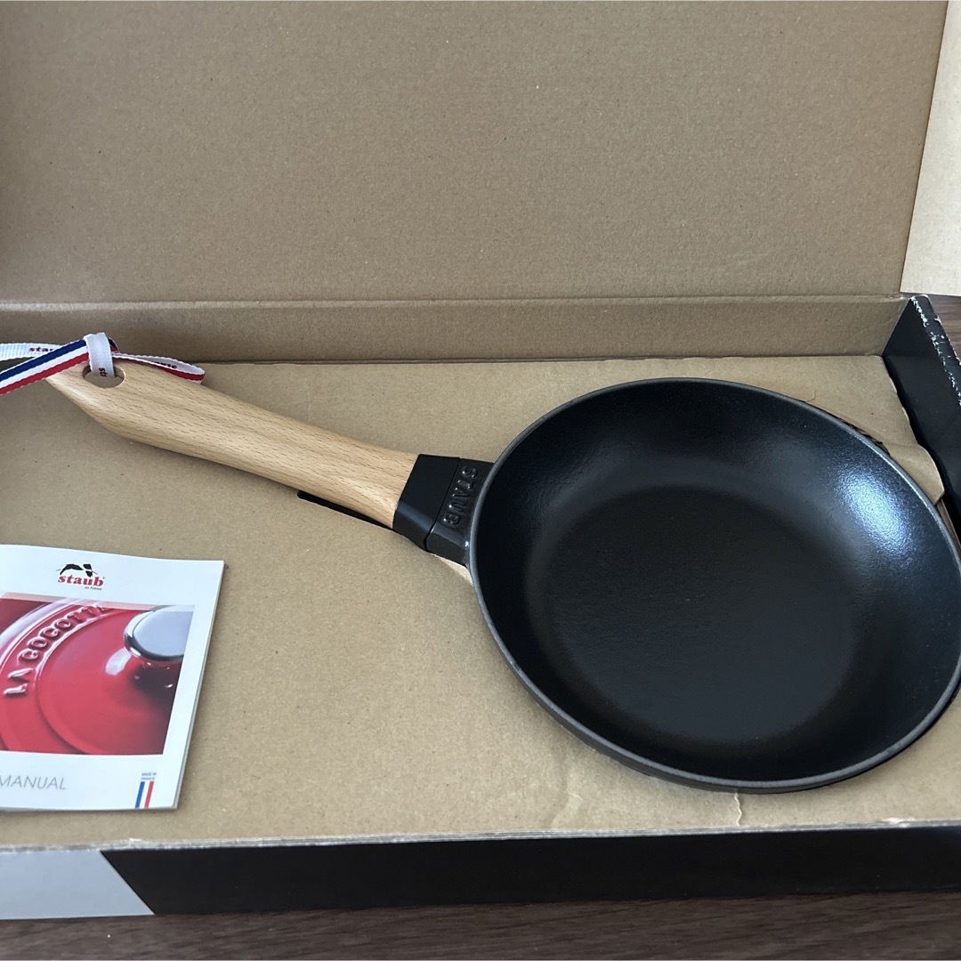 STAUB - ストウブ STAUB フライパン ウッドハンドル 20cmの通販 by po