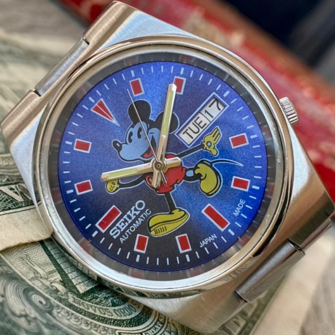 【レトロなミッキー】セイコー メンズ腕時計 ブルー 自動巻き ヴィンテージのサムネイル