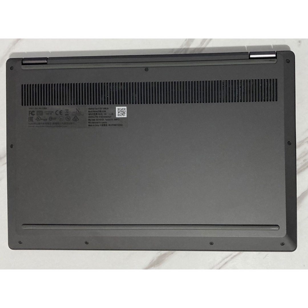 Lenovo IdeaPad CB-13IML05 13インチノートパソコン