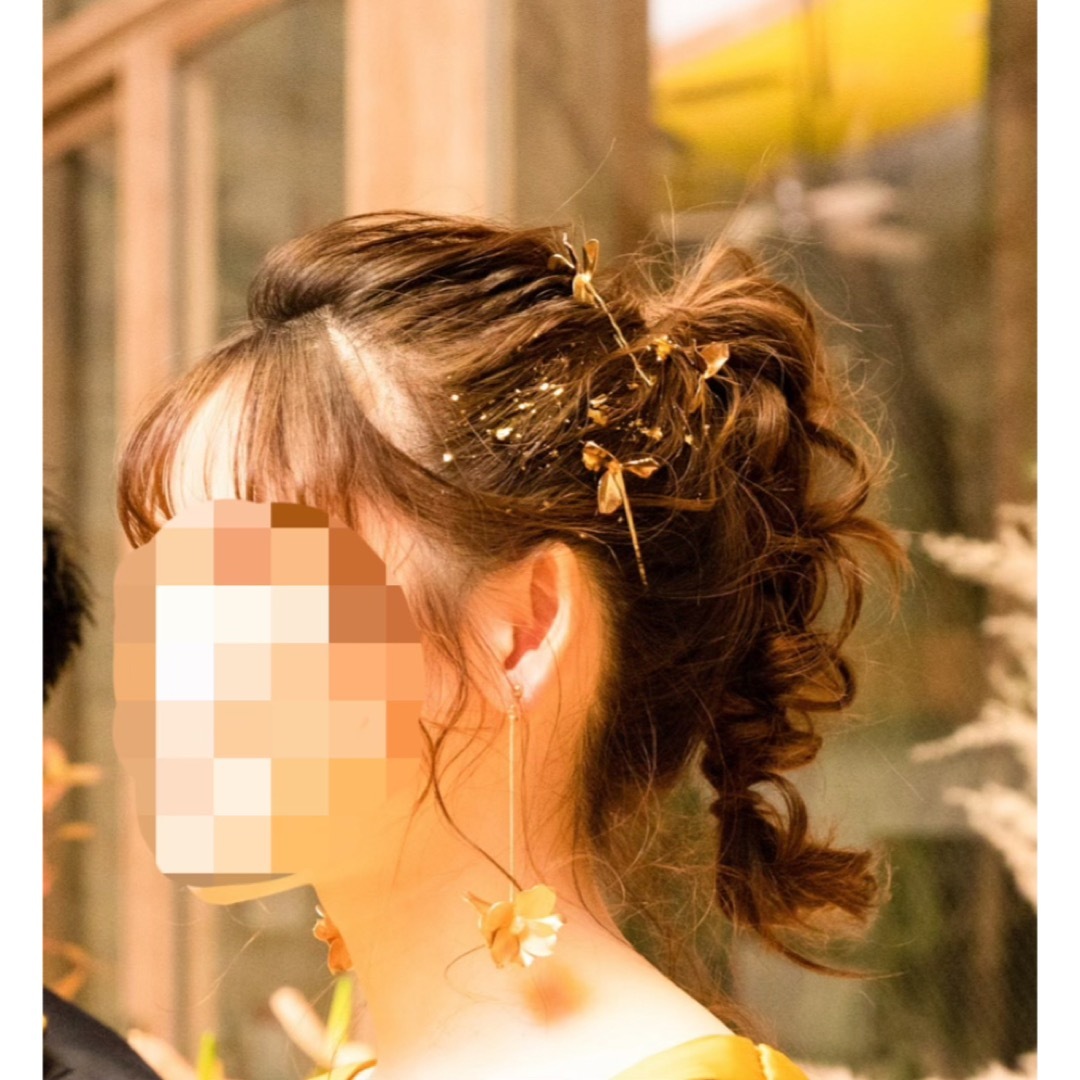 ゴールドフラワー　ヘアピン レディースのヘアアクセサリー(ヘアピン)の商品写真