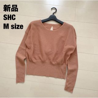 イッカ(ikka)の[新品] SHC バックオープンクロス　薄手ニット　トップス(ニット/セーター)