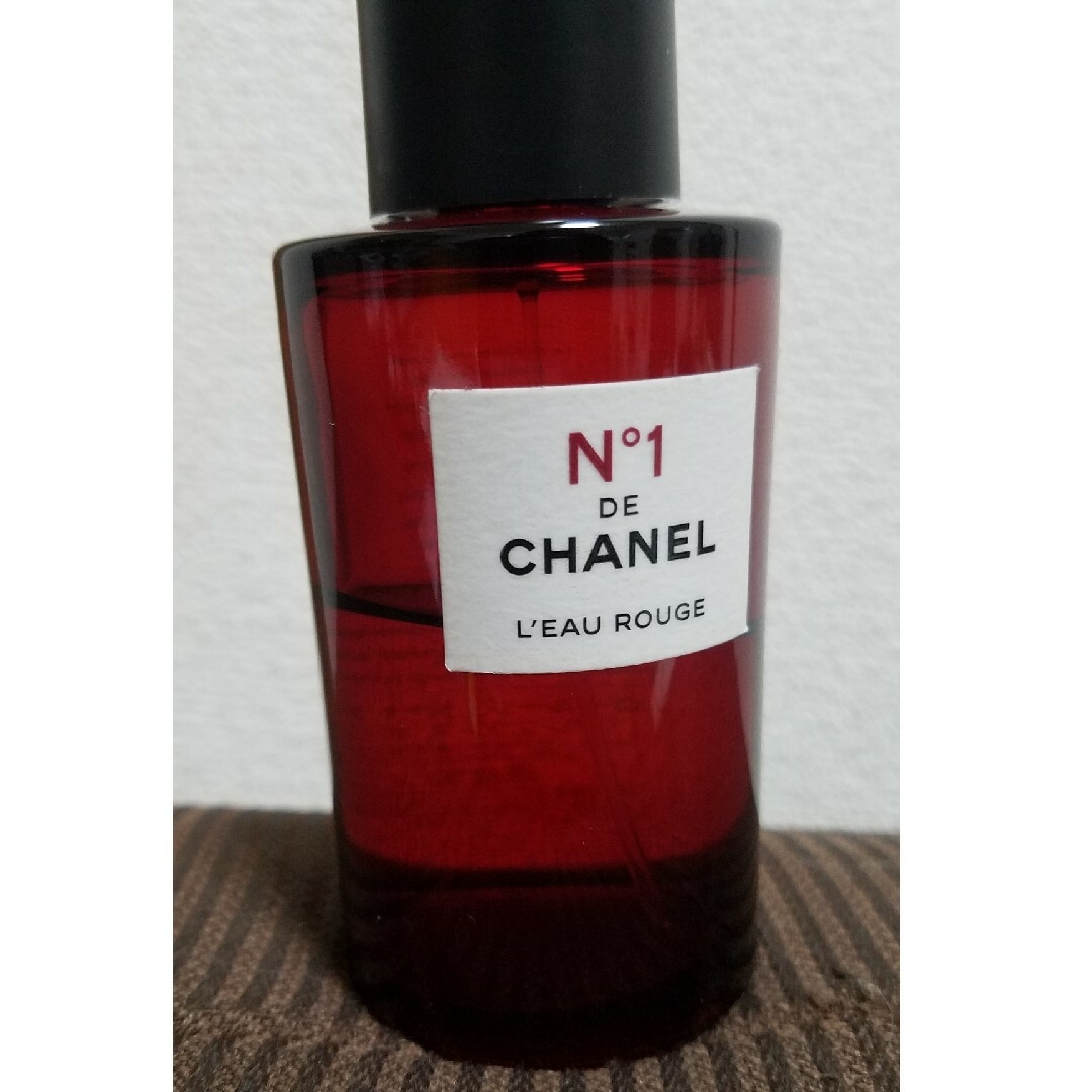 CHANEL(シャネル)のCHANEL ロー ルージュ No.1 ドゥ シャネル ボディミスト コスメ/美容のボディケア(その他)の商品写真