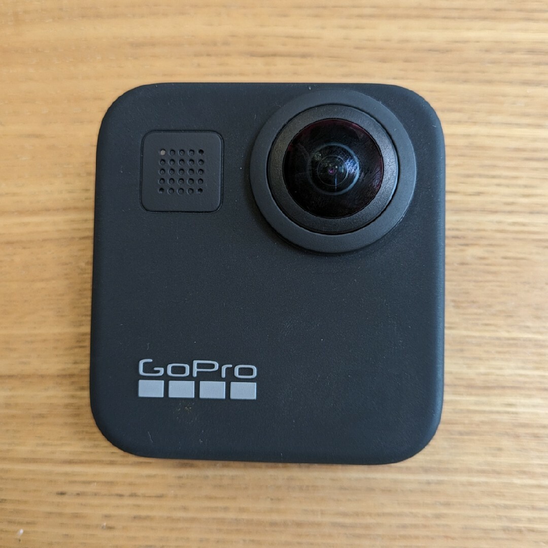 GoPro(ゴープロ)の【ジャンク品】GoPro MAX ゴープロ 360°カメラ スマホ/家電/カメラのカメラ(ビデオカメラ)の商品写真