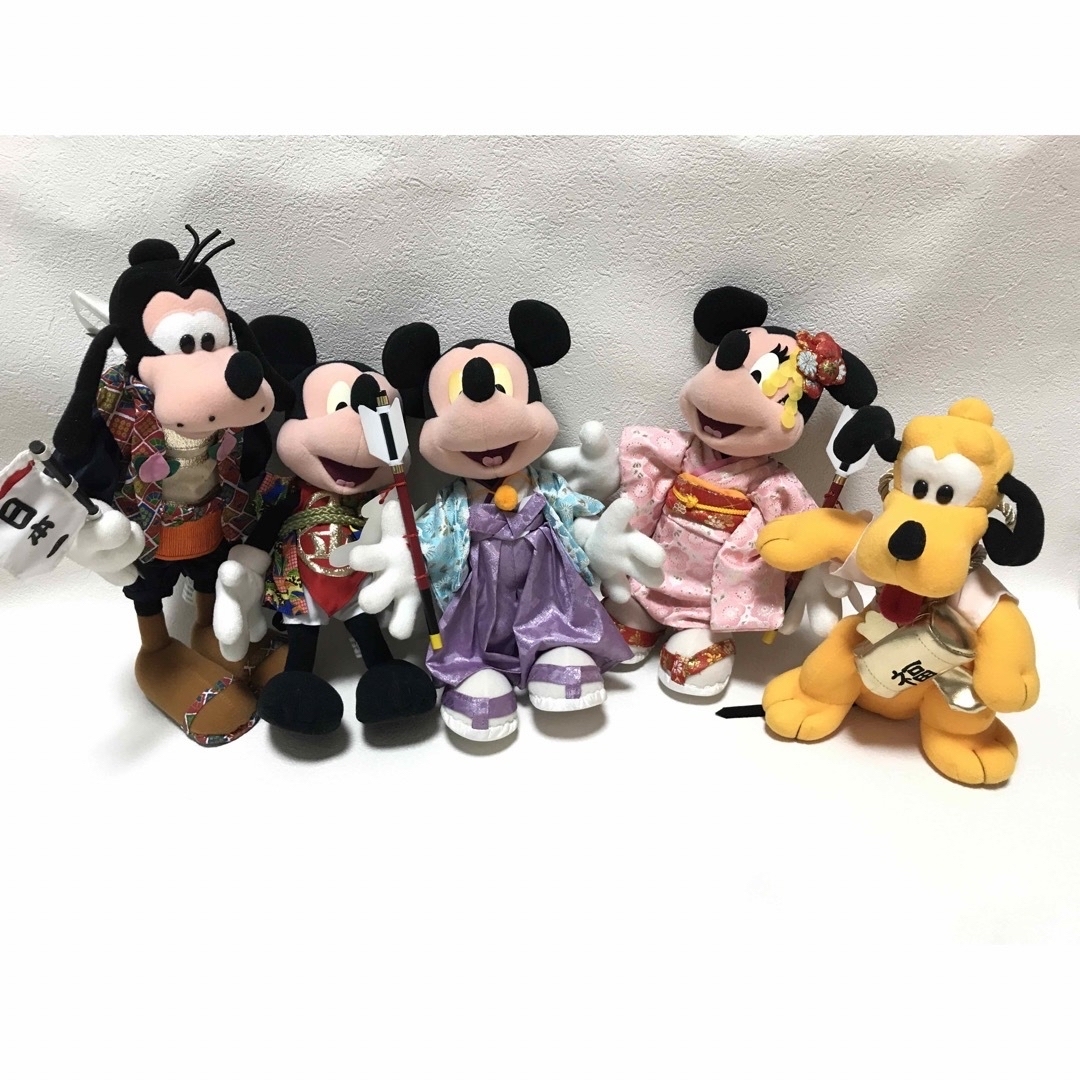 Disney - 【東京ディズニーランド】ぬいぐるみ まとめ売りの通販 by ...