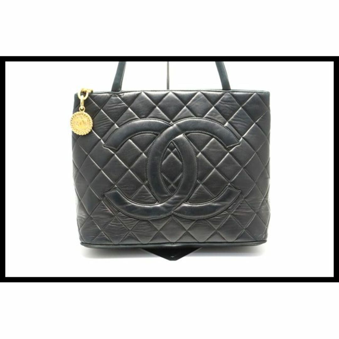 シャネル　CHANEL【正規品】極美品　バッグ　マトラッセ　復刻トート　デカココ