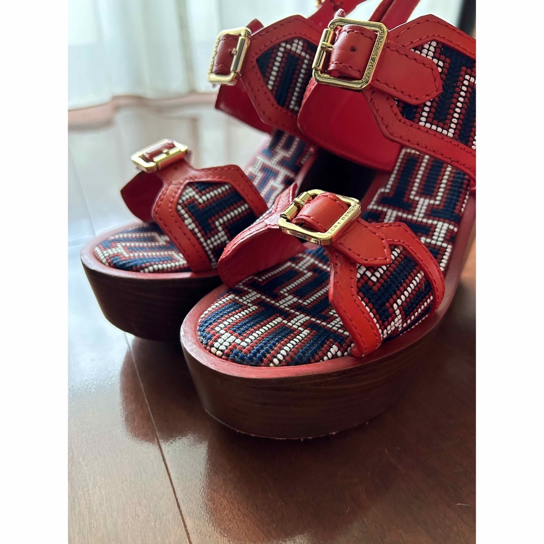 トリーバーチTORY BURCH オーブトゥー　ウェッジサンダル