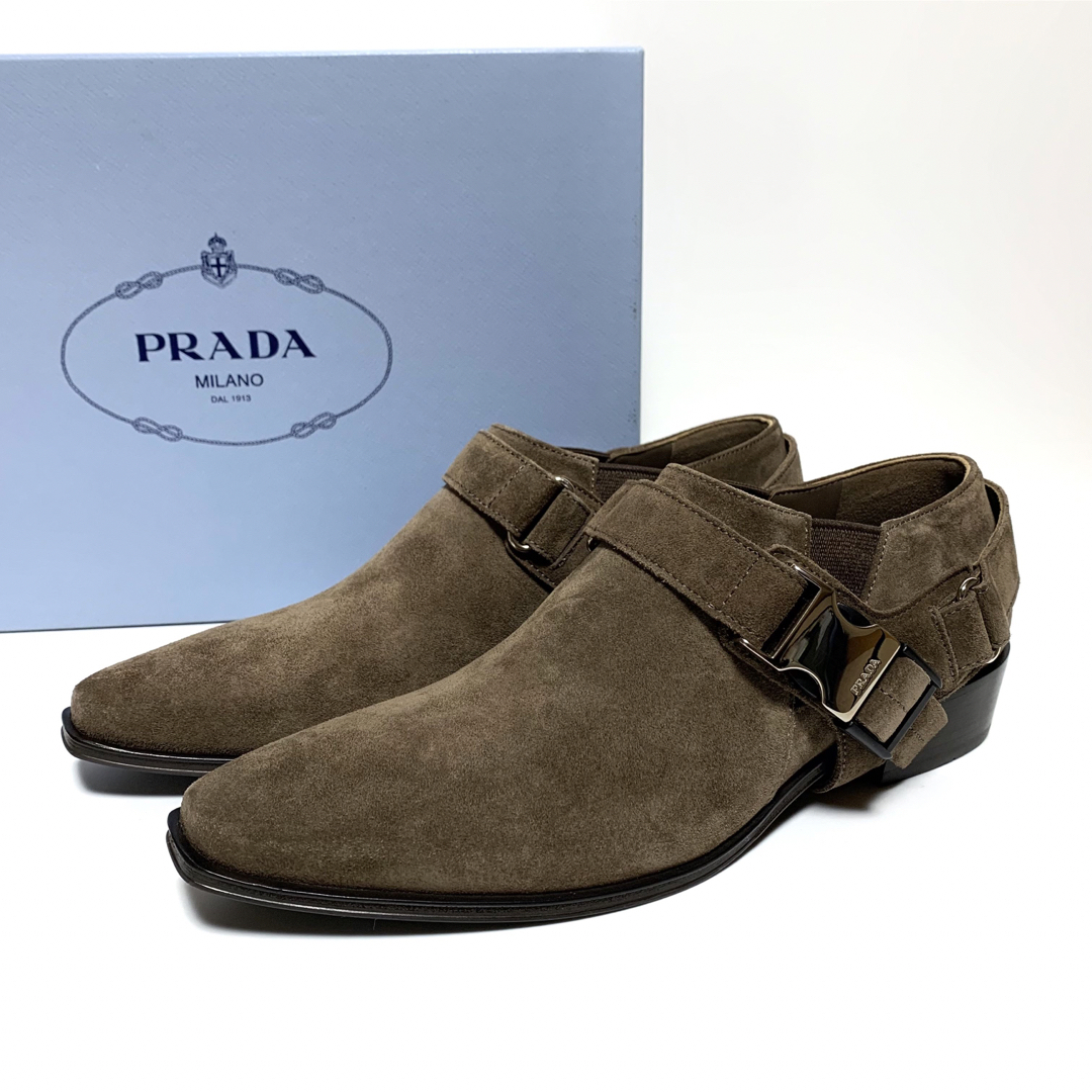 PRADA(プラダ)の未使用 プラダ アジャスターバックル スエード サイドゴア シューズ イタリア製 レディースの靴/シューズ(ハイヒール/パンプス)の商品写真
