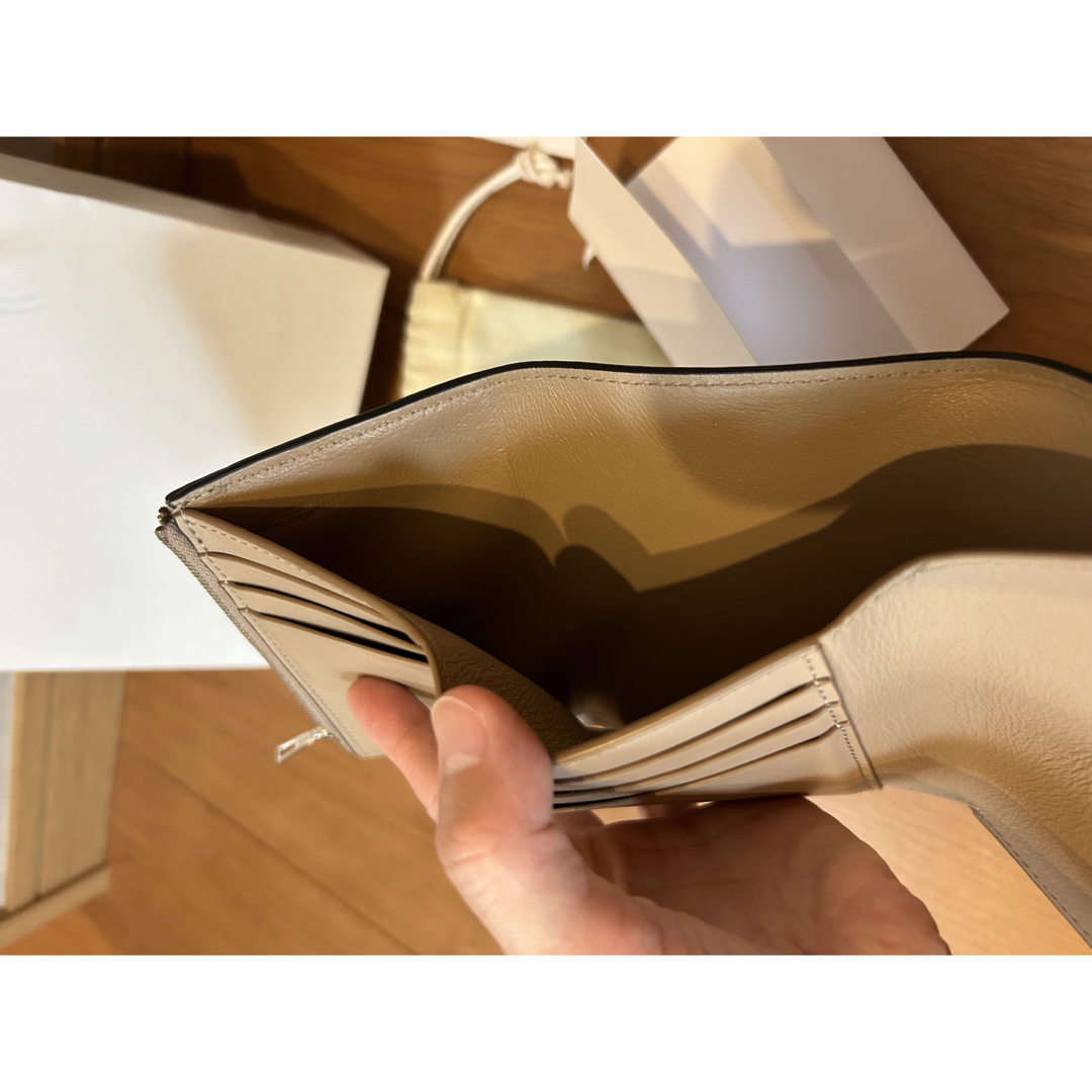 LOEWE ロエベ アナグラム バーティカル ウォレット スモール サンド