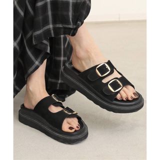 アパルトモンドゥーズィエムクラス(L'Appartement DEUXIEME CLASSE)のL'Appartement【MOHI/モヒ】GOLD BUCKLE SANDAL(サンダル)