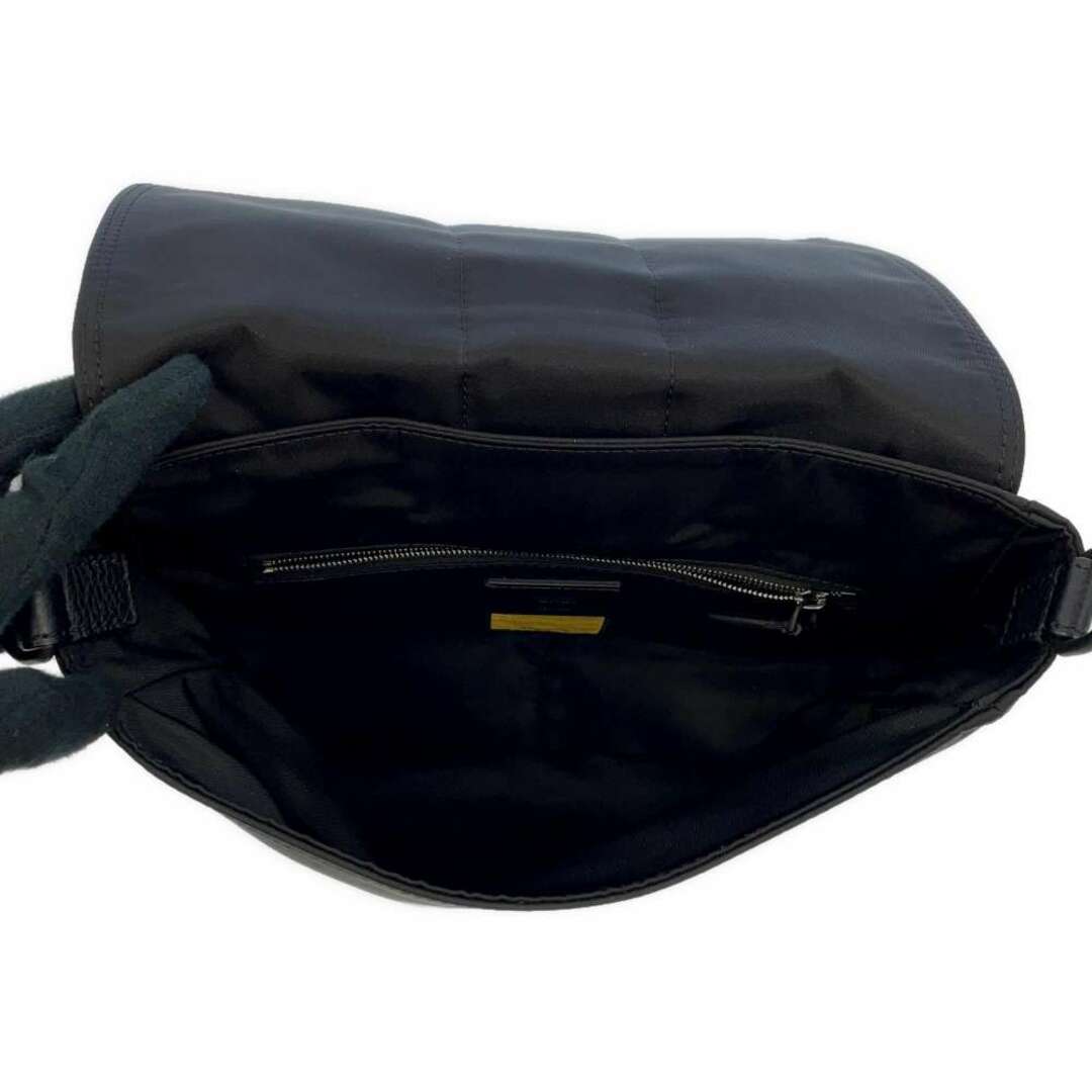 フェンディ ショルダーバッグ バゲット メッセンジャー ナイロン ミディアム 7VA537 FENDI バッグ 黒