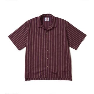 サノバチーズ(SON OF THE CHEESE)のSON OF THE CHEESE Stripe Op Shirt (RED)(シャツ)