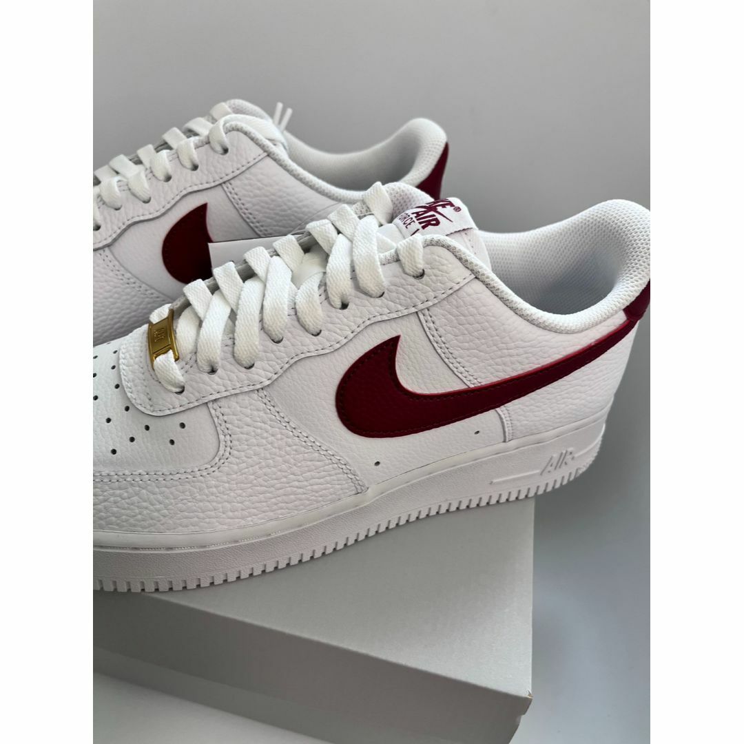 NIKE(ナイキ)の27cm 新品 NIKE AIR FORCE 1 '07 LO エアフォース1 メンズの靴/シューズ(スニーカー)の商品写真