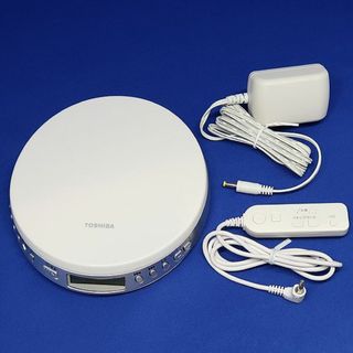 トウシバ(東芝)のTOSHIBA 東芝 ポータブル CDプレイヤー TY-P1　リモコン付き(ポータブルプレーヤー)