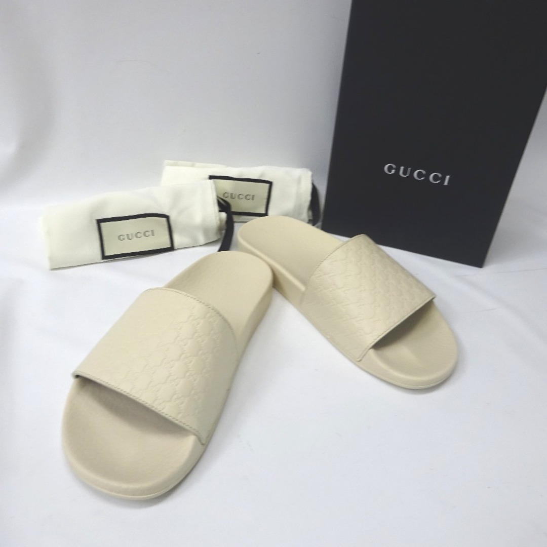Gucci - グッチ サンダル シャワーサンダル GG柄 ホワイト/クリーム系