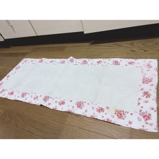 ピンクローズキッチンマット　かわいいお部屋　フランフラン好き　激レア　バスマット(キッチンマット)