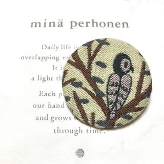 ミナペルホネン(mina perhonen)のミナ ペルホネン ★ サンキューベリーバッジ　pollot  小ふくろう激カワ★(ブローチ/コサージュ)