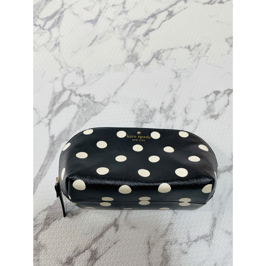 kate spade new york(ケイトスペードニューヨーク)のケイトスペード　ポーチ　新品 レディースのファッション小物(ポーチ)の商品写真