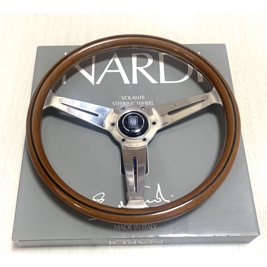 汎用パーツ良好◎【NARDI Classic】36.5Φ ウッドステアリング　ナルディ