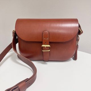 HERZ - HERZ ヘルツ 本革 ショルダーバッグの通販|ラクマ