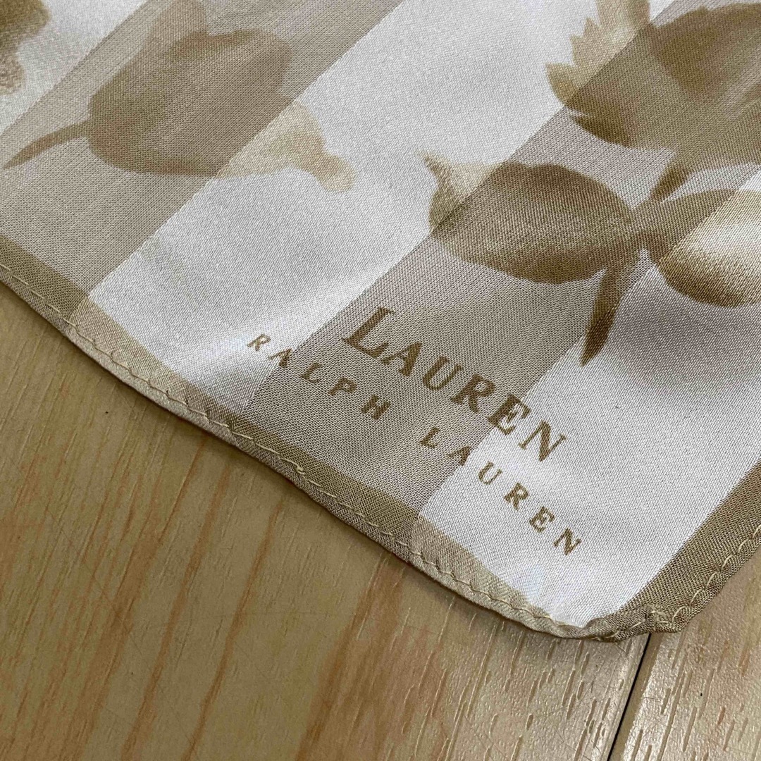 Ralph Lauren(ラルフローレン)のLAUREN　ラルフローレン ストール　ベージュ　オフホワイト　花柄　no.15 レディースのファッション小物(ストール/パシュミナ)の商品写真