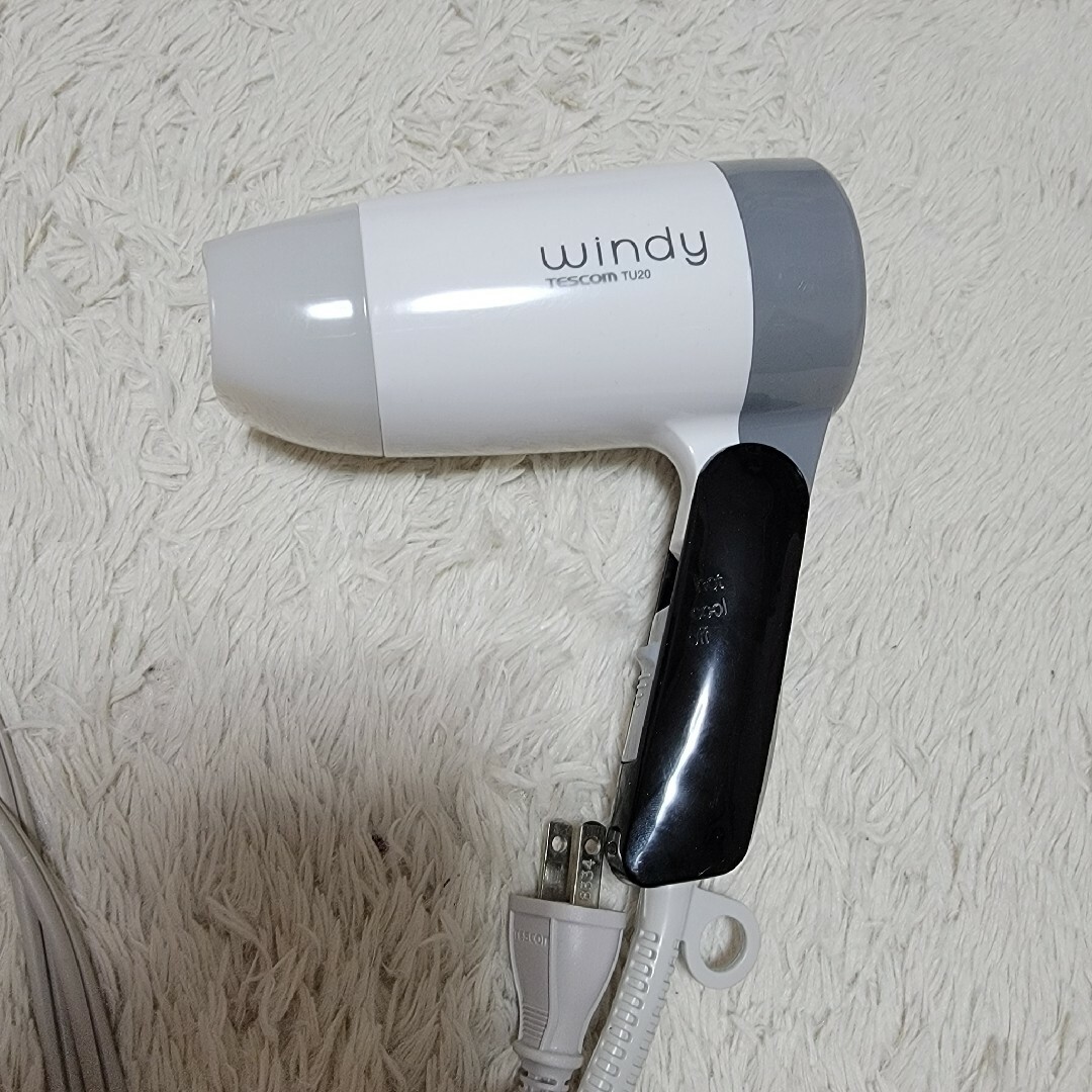 TESCOM(テスコム)のwindy TESCOM TU20 ドライヤー スマホ/家電/カメラの美容/健康(ドライヤー)の商品写真