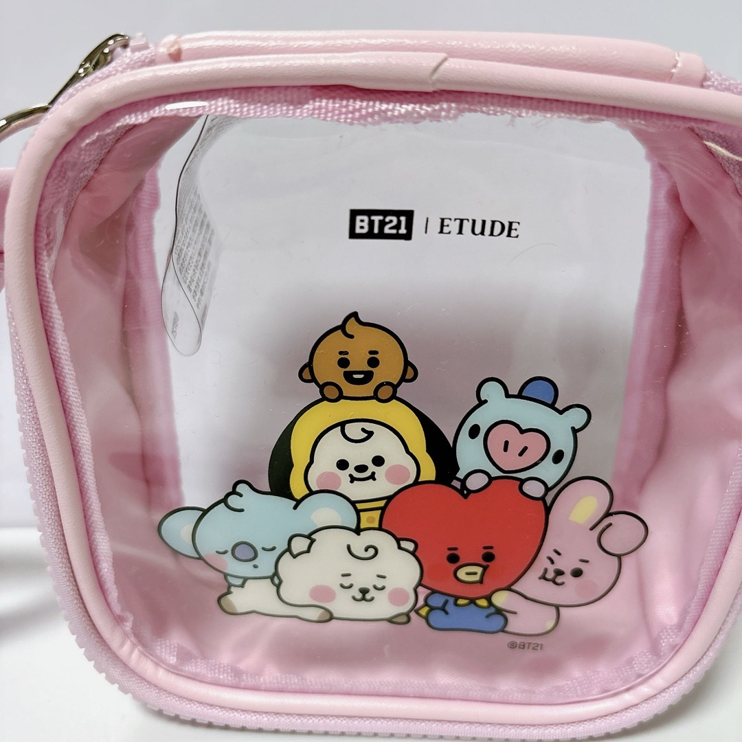 防弾少年団(BTS)(ボウダンショウネンダン)のBT21 エチュード　化粧ポーチ　ポーチ　防水　コスメ　BTS エンタメ/ホビーのタレントグッズ(アイドルグッズ)の商品写真