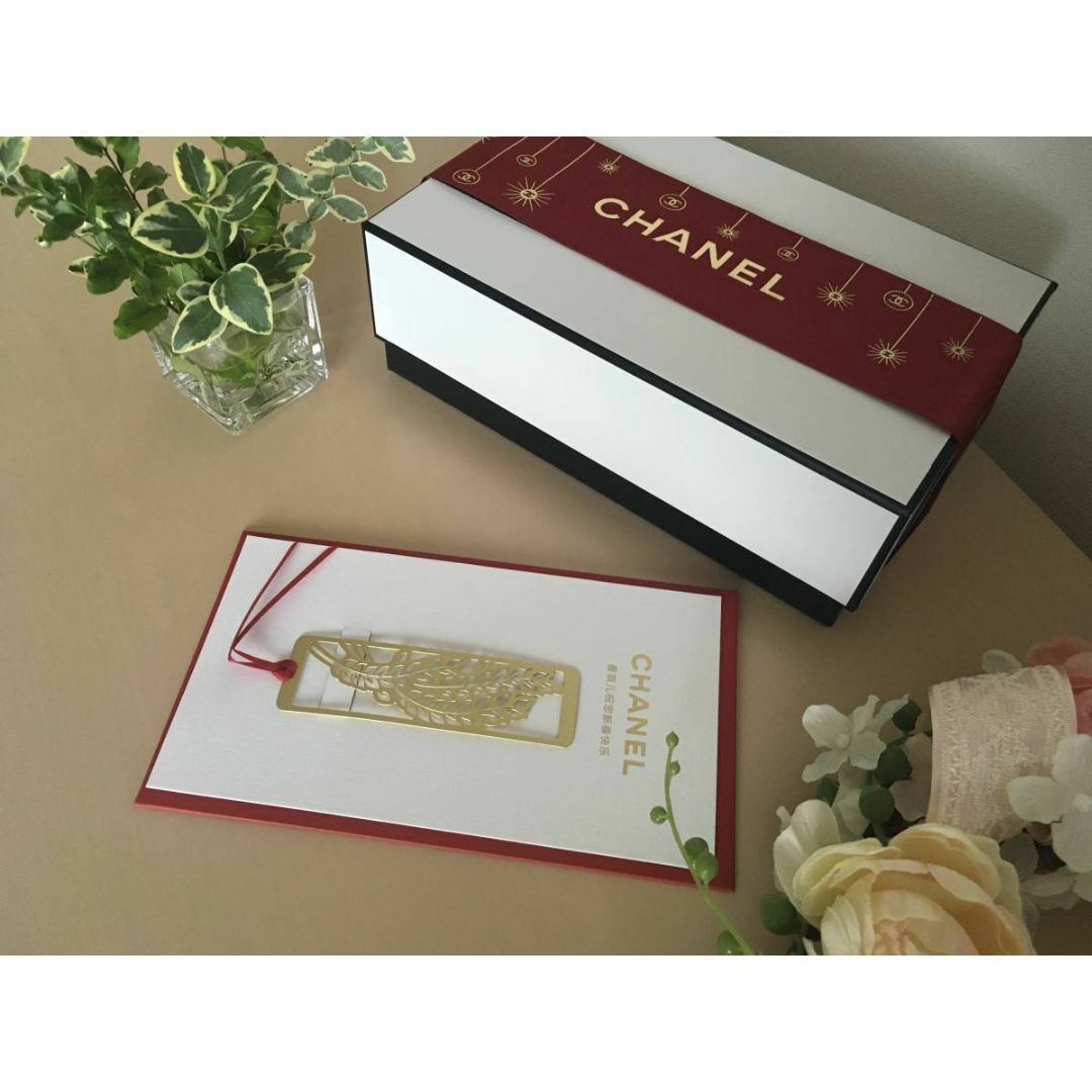 CHANEL(シャネル)の★CHANELレアブックマーク★ノベルティ★ レディースのアクセサリー(その他)の商品写真