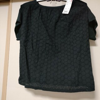 ユニクロ(UNIQLO)のユニクロレース半袖セーター(カットソー(半袖/袖なし))