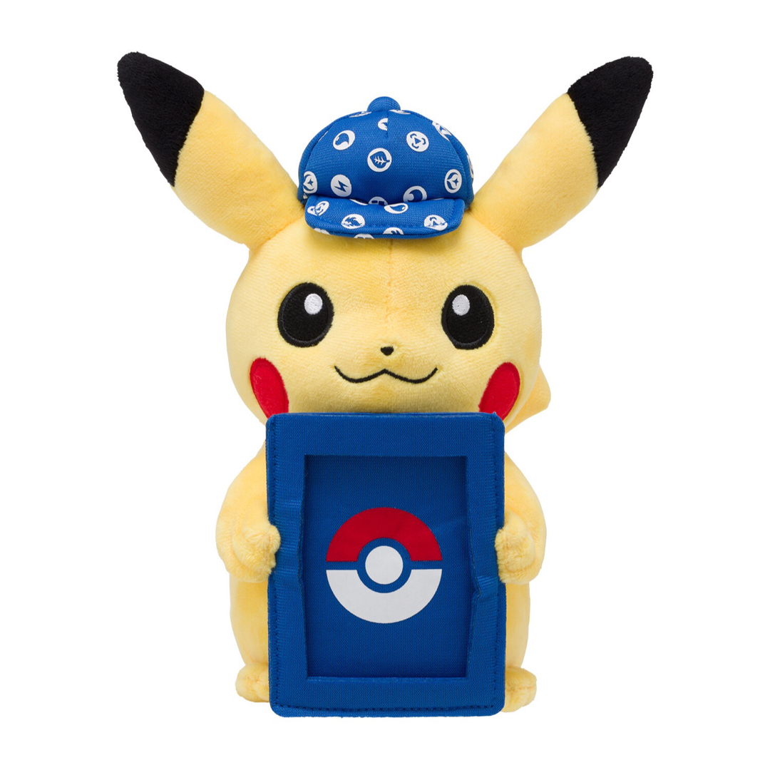 ポケモン(ポケモン)の新品　2022　ポケカくじ　B賞 ぬいぐるみ　カードスタンド ピカチュウ エンタメ/ホビーのおもちゃ/ぬいぐるみ(ぬいぐるみ)の商品写真