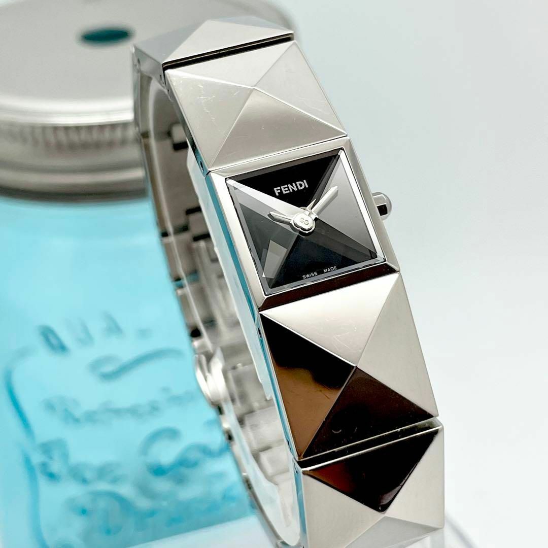 時計ショップHaru419 FENDI フェンディ時計　レディース腕時計　ピラミッド　ブラック　人気