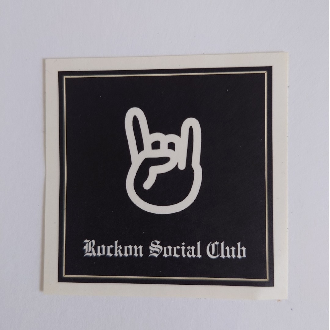 新品未使用🌼男闘呼組 ROCKON SOCIAL CLUB 武道館ステッカー エンタメ/ホビーのタレントグッズ(ミュージシャン)の商品写真