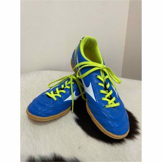 ミズノ(MIZUNO)のミズノ ジュニア 室内用 トレシュー 21.0(シューズ)