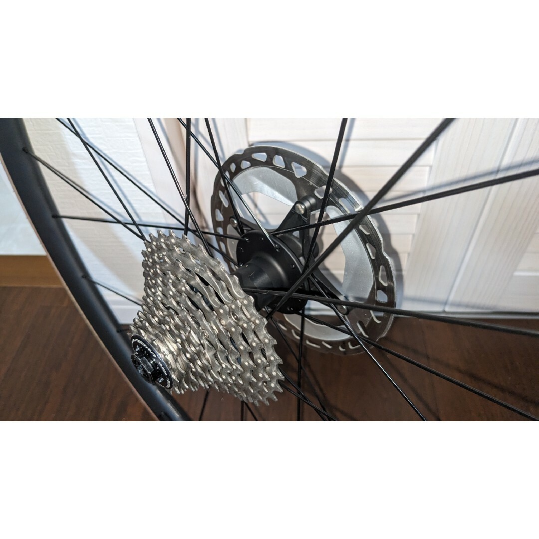 UMA-様専用ページ Bontrager Aeolus Elite 35 美品 スポーツ/アウトドアの自転車(パーツ)の商品写真