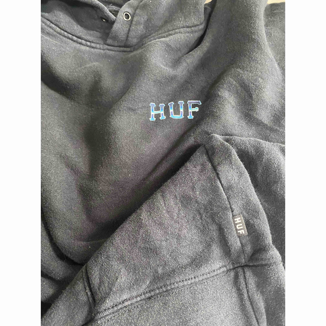 HUF(ハフ)のHUF 薔薇パーカー　XL メンズのトップス(パーカー)の商品写真