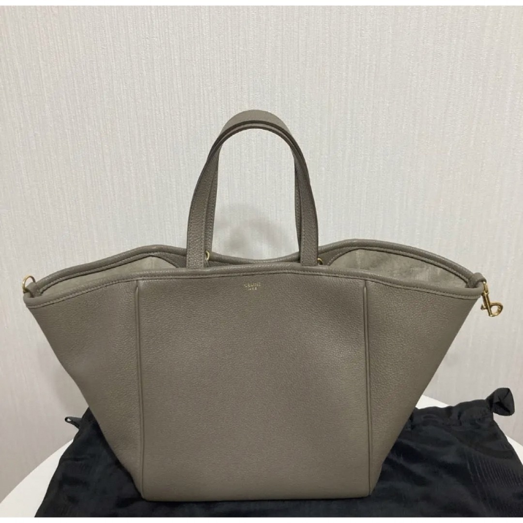 celine(セリーヌ)の★超美品　セリーヌ　CELINE   スモール フォールドカバ レディースのバッグ(トートバッグ)の商品写真